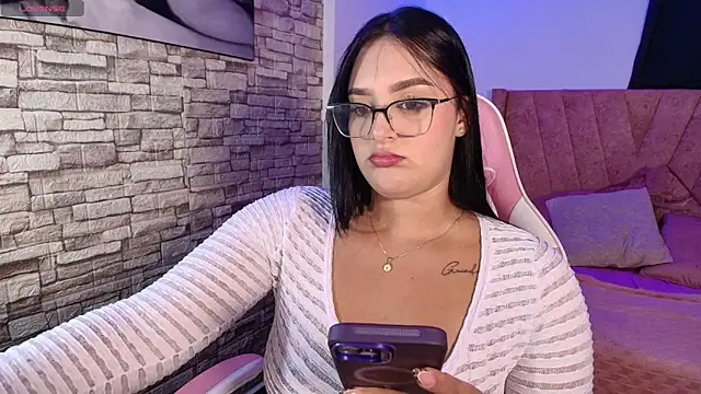 Snapshot of RachelStein chatting on October 31, 5:48 am RachelStein online show from October 31, 5:48 am