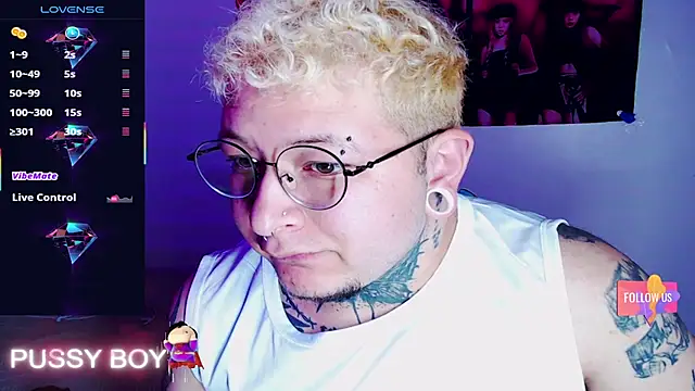 Snapshot of princeFtm chatting on February 18, 4:03 pm princeFtm online show from February 18, 4:03 pm