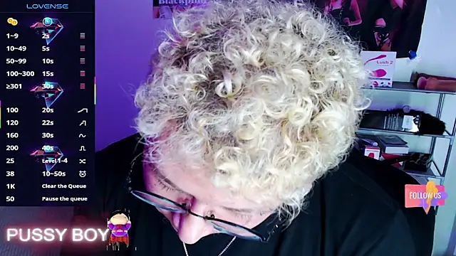 Snapshot of princeFtm chatting on March 24, 8:42 pm princeFtm online show from March 24, 8:42 pm