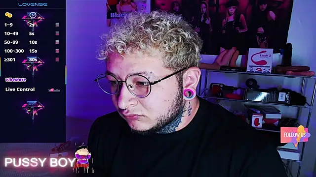 Snapshot of princeFtm chatting on March 22, 5:03 pm princeFtm online show from March 22, 5:03 pm