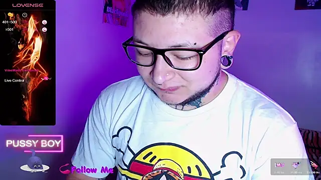 Snapshot of princeFtm chatting on October 24, 3:33 pm princeFtm online show from October 24, 3:33 pm