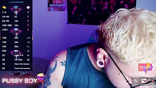 Snapshot of princeFtm chatting on February 21, 3:36 pm princeFtm online show from February 21, 3:36 pm