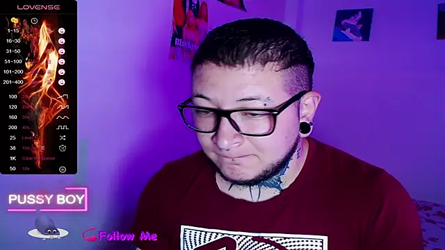 Snapshot of princeFtm chatting on October 26, 4:07 pm princeFtm online show from October 26, 4:07 pm