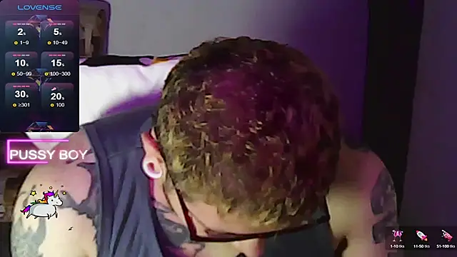 Snapshot of princeFtm chatting on March 6, 5:33 pm princeFtm online show from March 6, 5:33 pm