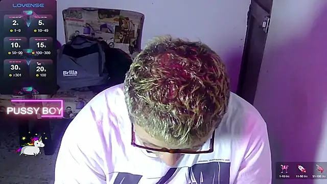 Snapshot of princeFtm chatting on March 7, 6:22 pm princeFtm online show from March 7, 6:22 pm