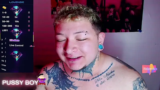 Snapshot of princeFtm chatting on February 11, 4:18 pm princeFtm online show from February 11, 4:18 pm