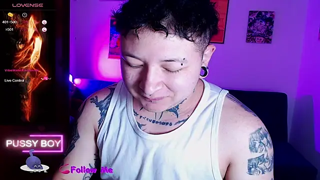 Snapshot of princeFtm chatting on September 14, 2:28 pm princeFtm online show from September 14, 2:28 pm