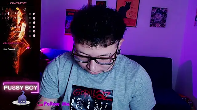 Snapshot of princeFtm chatting on September 28, 5:20 pm princeFtm online show from September 28, 5:20 pm