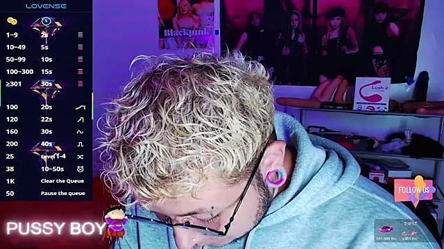 Snapshot of princeFtm chatting on March 18, 4:08 pm princeFtm online show from March 18, 4:08 pm