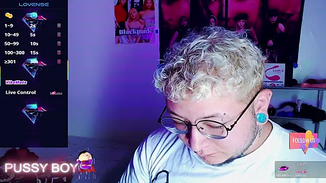 Snapshot of princeFtm chatting on March 7, 5:07 pm princeFtm online show from March 7, 5:07 pm