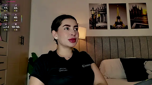 Snapshot of caralella chatting on May 29, 11:22 pm caralella online show from May 29, 11:22 pm