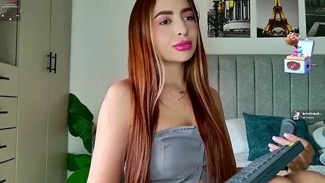 caralella online show from February 9, 8:18 pm