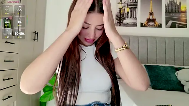 caralella online show from April 13, 8:02 pm