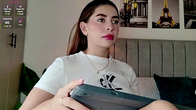 caralella online show from April 14, 7:08 pm