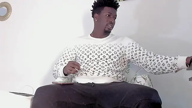 Snapshot of michaell_james7 chatting on September 19, 10:36 pm michaell james7 online show from September 19, 10:36 pm