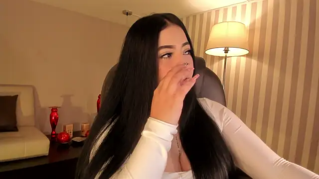 Maaiitee online show from November 15, 6:56 pm