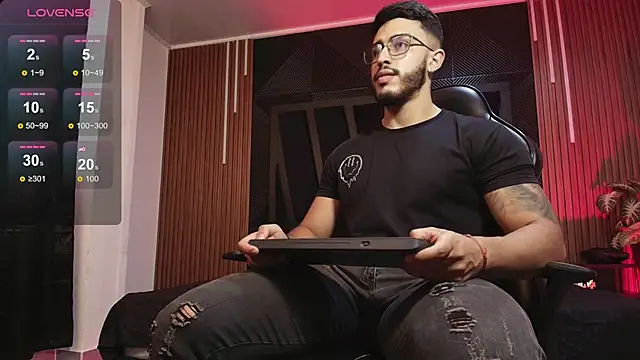 Liam Kleiin online show from April 10, 5:20 pm