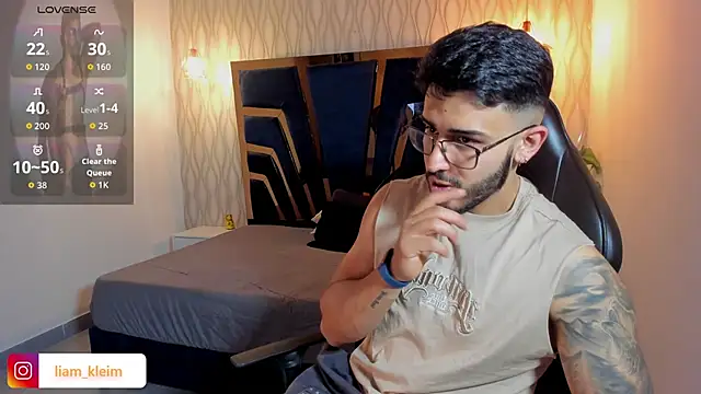 Liam Kleiin online show from March 15, 2:57 pm