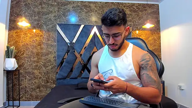 Snapshot of Liam_Kleiin chatting on September 17, 11:23 am Liam Kleiin online show from September 17, 11:23 am
