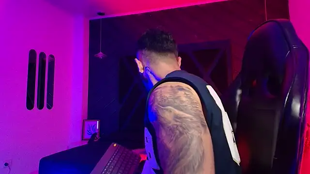 Liam Kleiin online show from February 26, 11:43 am