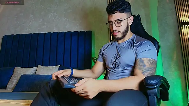 Liam Kleiin online show from July 8, 11:22 am