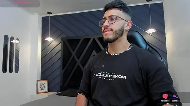 Liam Kleiin online show from October 31, 11:18 am