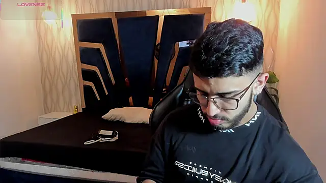 Liam Kleiin online show from March 28, 11:22 am