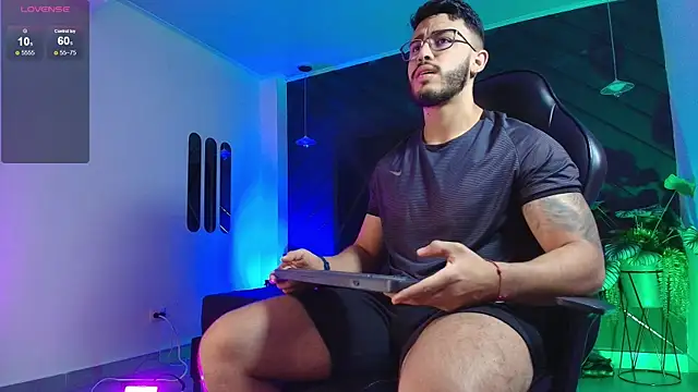 Liam Kleiin online show from April 14, 11:26 am