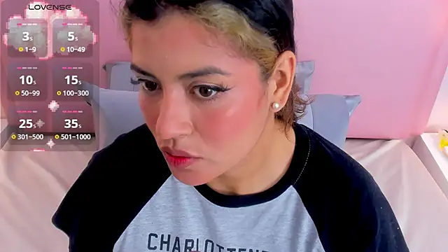 taylor cupper online show from October 24, 9:03 pm