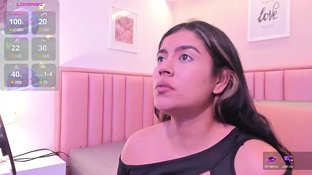 taylor cupper online show from November 15, 8:57 pm