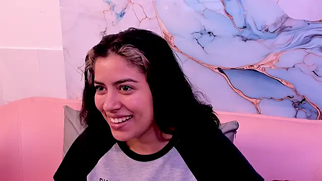 taylor cupper online show from November 8, 3:32 am