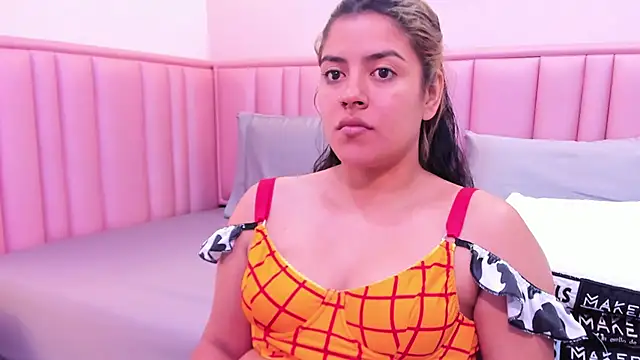 taylor cupper online show from November 17, 12:25 am