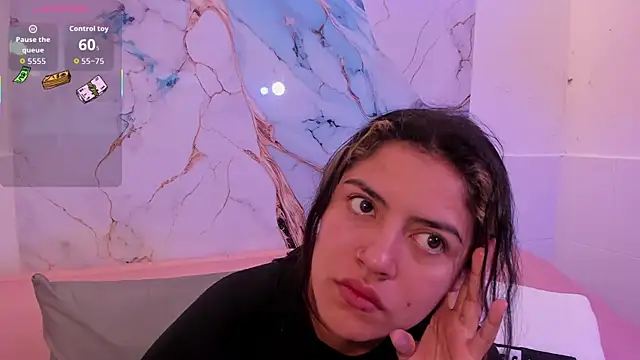 taylor cupper online show from November 26, 3:17 am