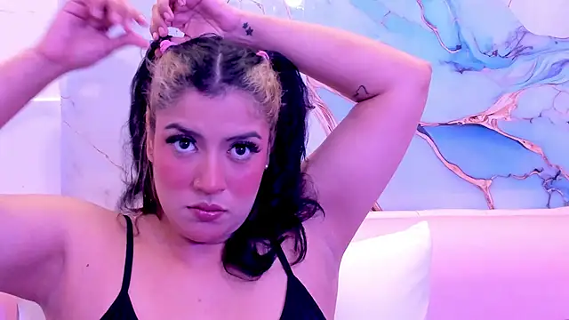 taylor cupper online show from October 23, 3:38 am