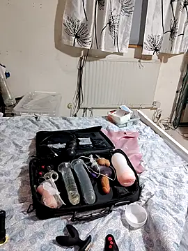 Snapshot of Sonare74 chatting on February 15, 12:48 am Sonare74 online show from February 15, 12:48 am