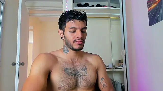 Snapshot of JuanBlade chatting on September 14, 5:13 pm JuanBlade online show from September 14, 5:13 pm