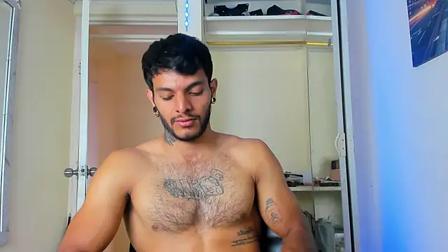 Snapshot of JuanBlade chatting on September 15, 12:05 pm JuanBlade online show from September 15, 12:05 pm