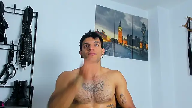 Snapshot of JuanBlade chatting on October 11, 5:08 am JuanBlade online show from October 11, 5:08 am