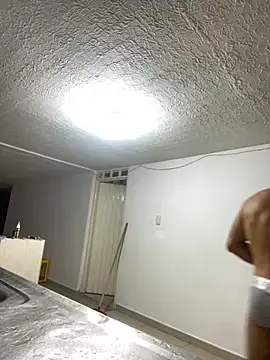 Snapshot of JuanBlade chatting on October 10, 3:29 am JuanBlade online show from October 10, 3:29 am