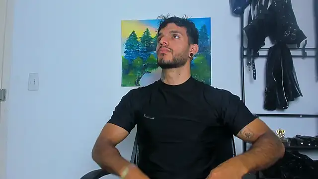 Snapshot of JuanBlade chatting on October 2, 12:47 am JuanBlade online show from October 2, 12:47 am