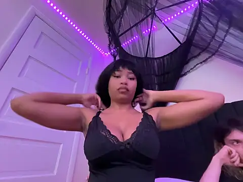 Snapshot of lovekaylaa chatting on August 8, 4:36 pm lovekaylaa online show from August 8, 4:36 pm