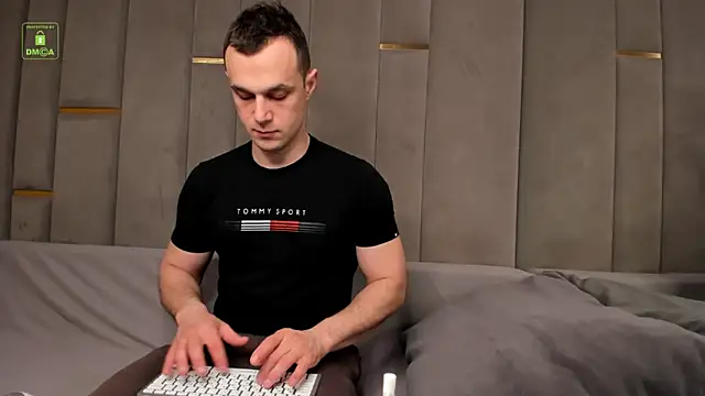 BrandonNorris online show from February 28, 4:23 am