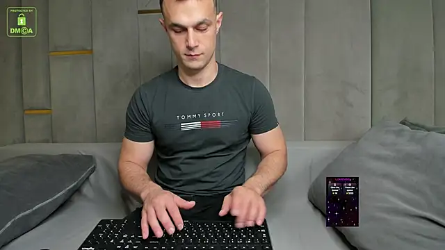 Snapshot of BrandonNorris chatting on October 1, 4:17 am BrandonNorris online show from October 1, 4:17 am