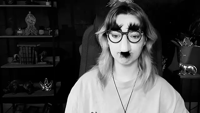 Snapshot of RocKStone_ chatting on October 12, 4:25 am RocKStone  online show from October 12, 4:25 am