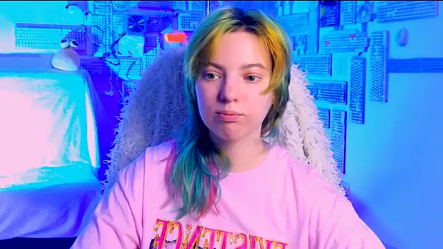 Snapshot of RocKStone_ chatting on February 19, 12:13 pm RocKStone online show from February 19, 12:13 pm