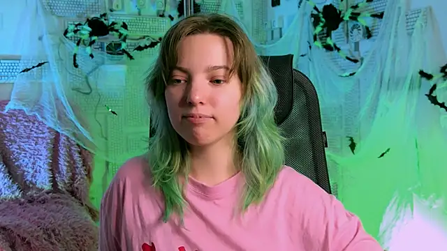 Snapshot of RocKStone_ chatting on October 27, 8:26 am RocKStone  online show from October 27, 8:26 am