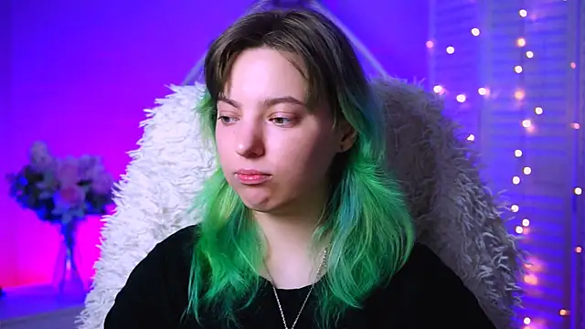 Snapshot of RocKStone_ chatting on October 11, 4:35 am RocKStone  online show from October 11, 4:35 am