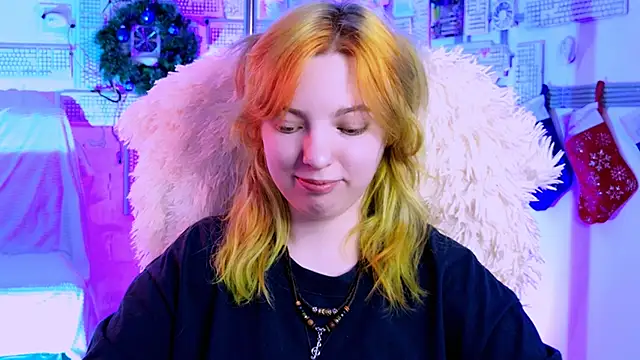 Snapshot of RocKStone_ chatting on January 13, 10:19 am RocKStone online show from January 13, 10:19 am