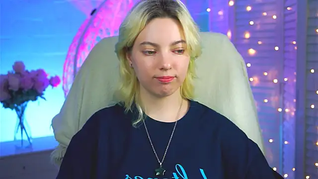 Snapshot of RocKStone_ chatting on March 18, 11:33 am RocKStone  online show from March 18, 11:33 am