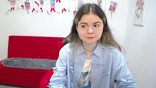 TinaRedly online show from May 23, 5:56 pm